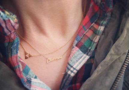 Chicago Script Necklace Gold
