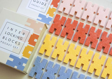 Interlocking Blocks Pocket Set